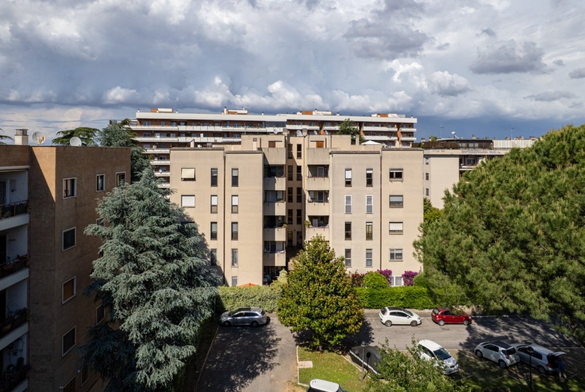 Eur Torrino SUD – 5 locali € 575000 T505
