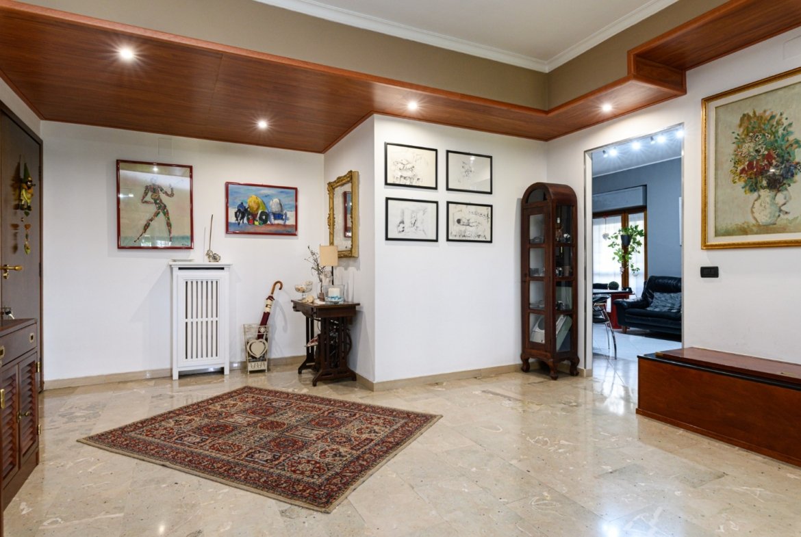Eur Torrino SUD – 5 locali € 575000 T505