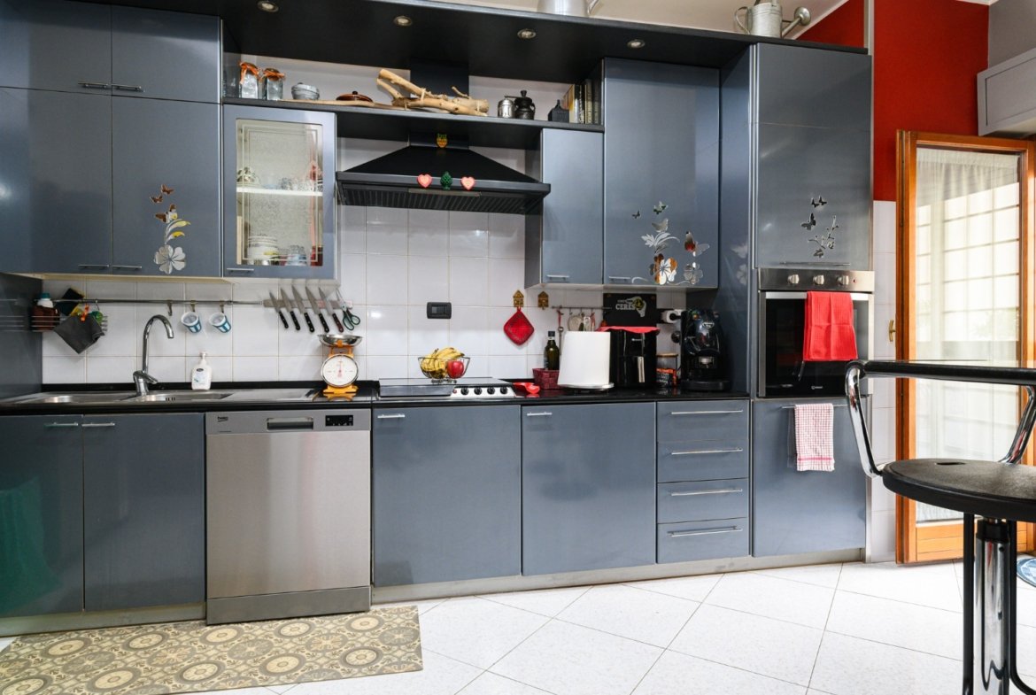 Eur Torrino SUD – 5 locali € 575000 T505