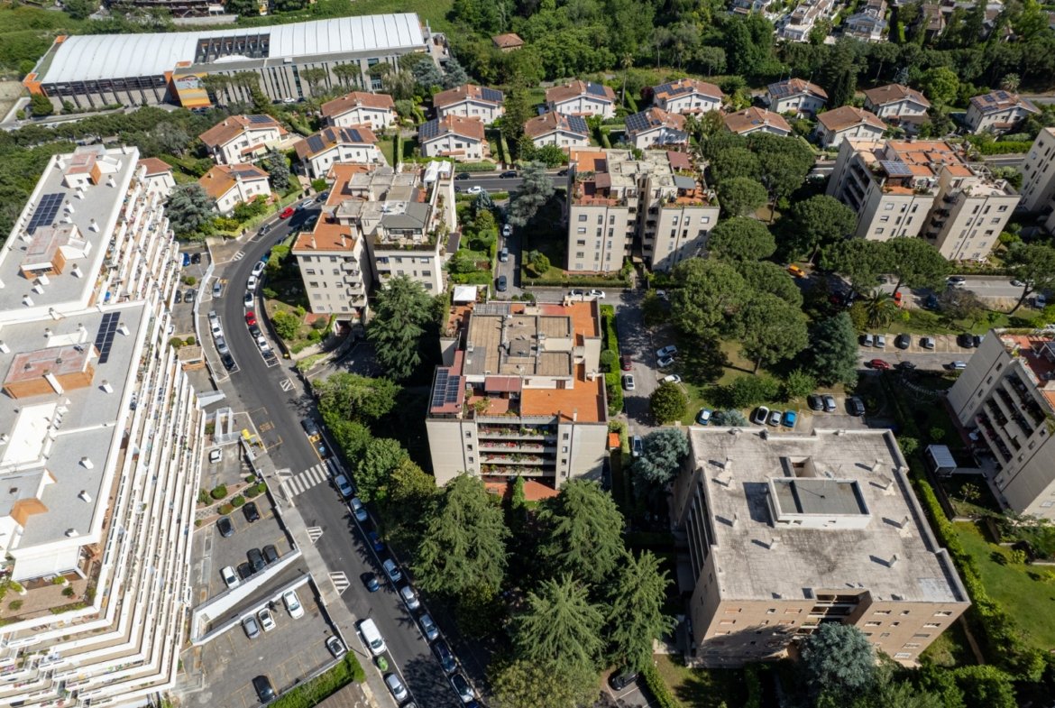 Eur Torrino SUD – 5 locali € 575000 T505