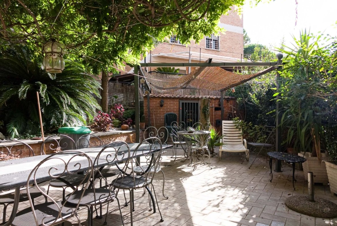 Battistini – Quadrilocale con GIARDINO – T403