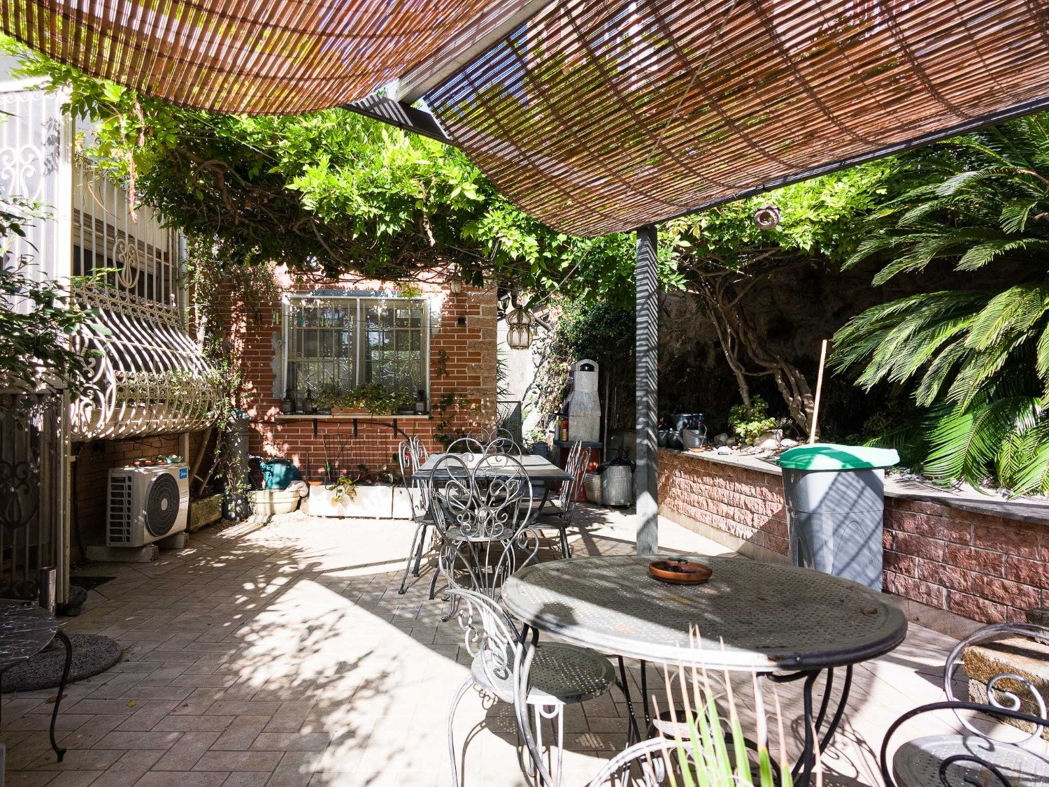 113-3083175-1 Battistini – Quadrilocale con GIARDINO – T403