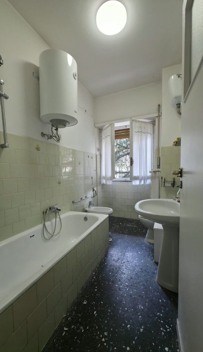 113-3083938-1 Tuscolana – 2 locali € 249.000 T210