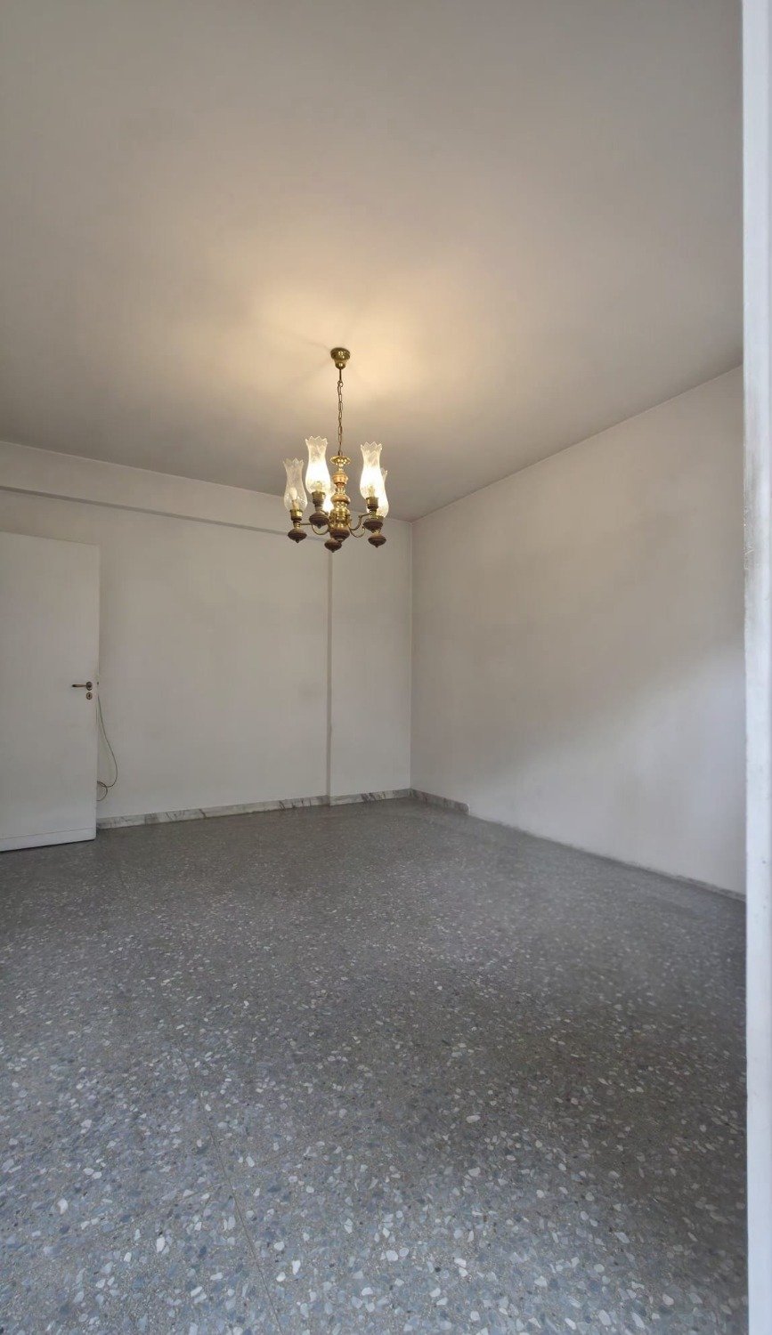 113-3083940-1 Tuscolana – 2 locali € 249.000 T210