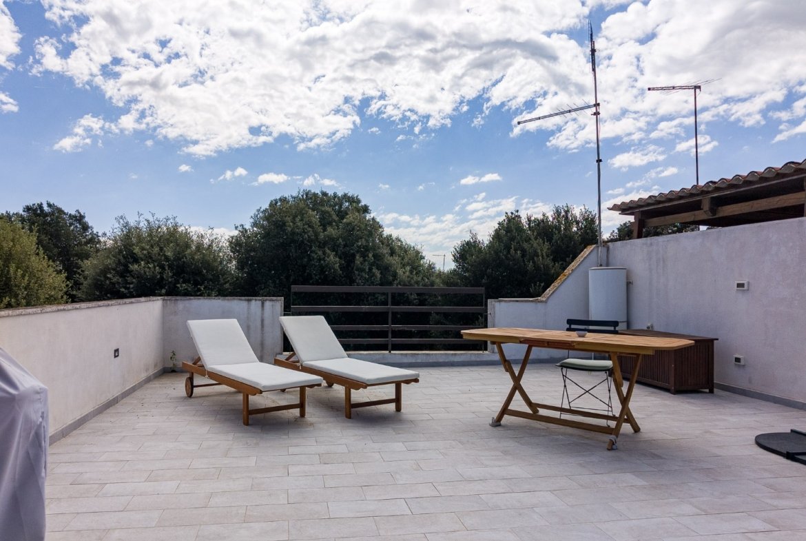 Fregene – TRILOCALE RISTRUTTURATO – € 319.000 – T302