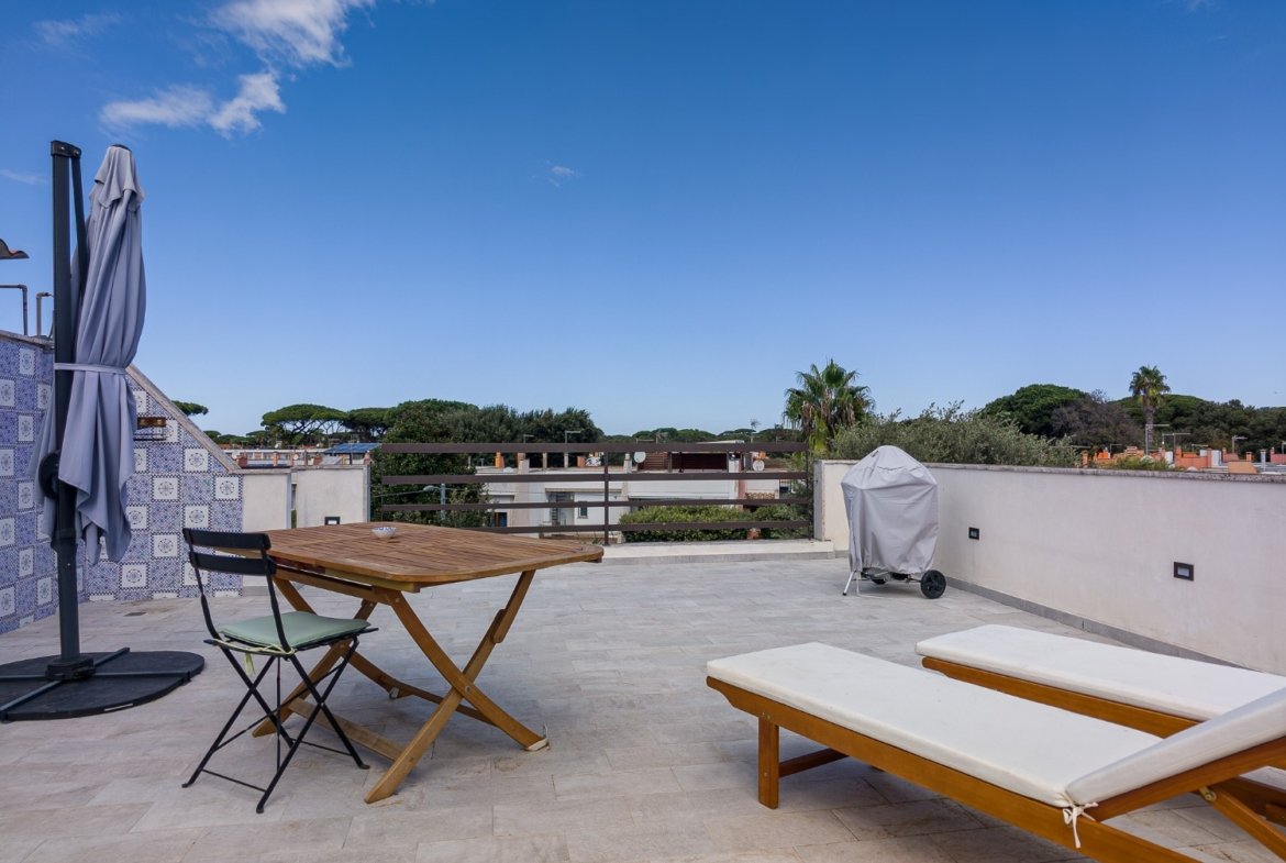 Fregene – TRILOCALE RISTRUTTURATO – € 319.000 – T302