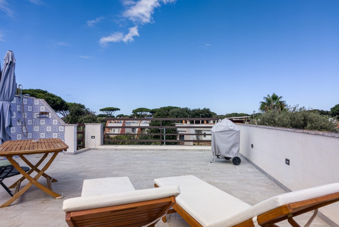 Fregene – TRILOCALE RISTRUTTURATO – € 319.000 – T302