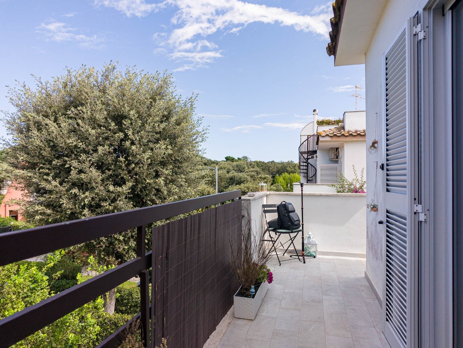 Fregene – TRILOCALE RISTRUTTURATO – € 319.000 – T302