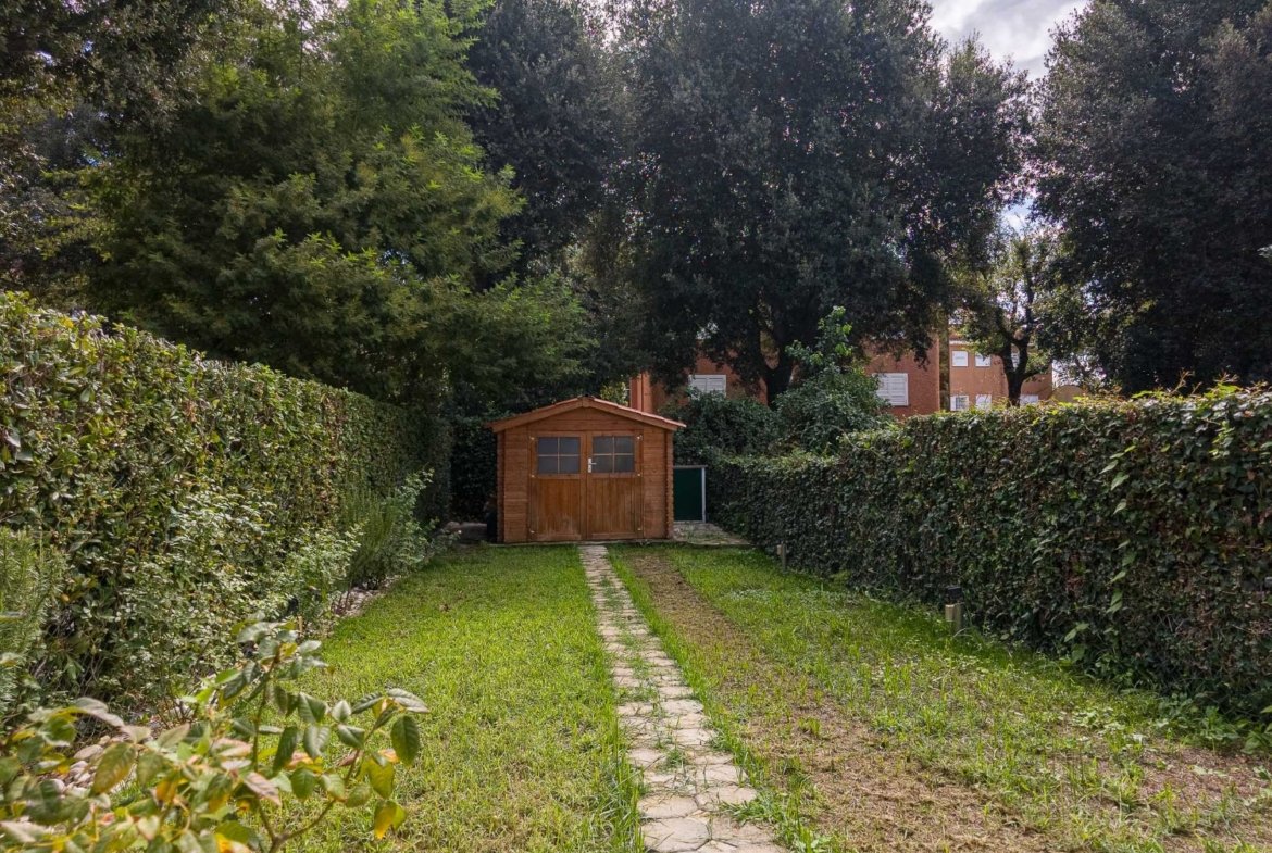 Fregene – TRILOCALE RISTRUTTURATO – € 319.000 – T302