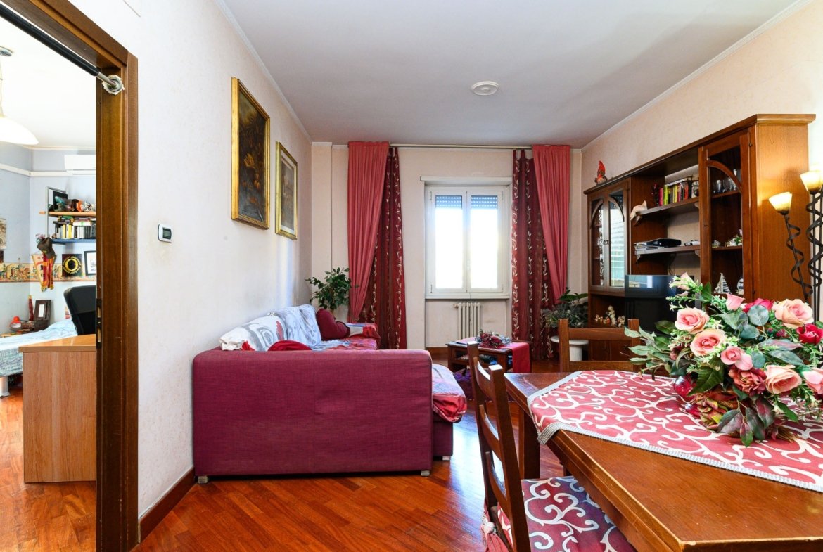 San Paolo ad. Metro – 3 locali � 275000 T324