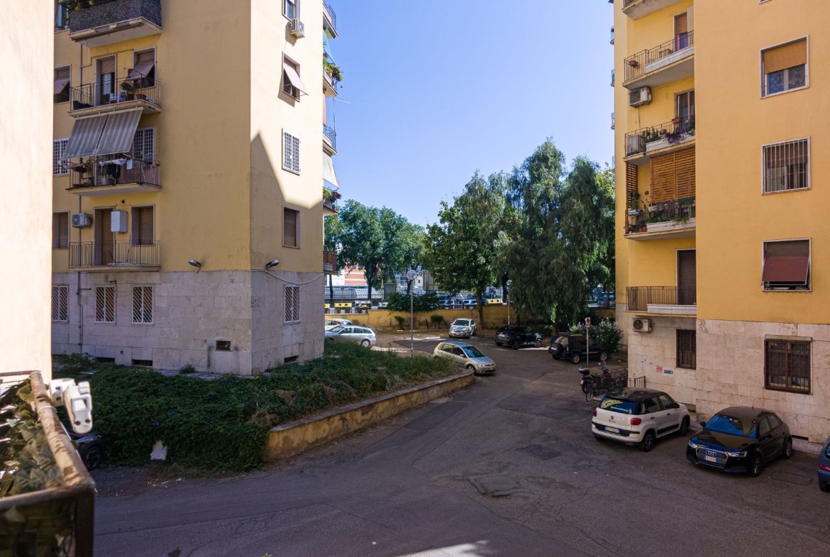 San Paolo ad. Metro – 3 locali � 275000 T324