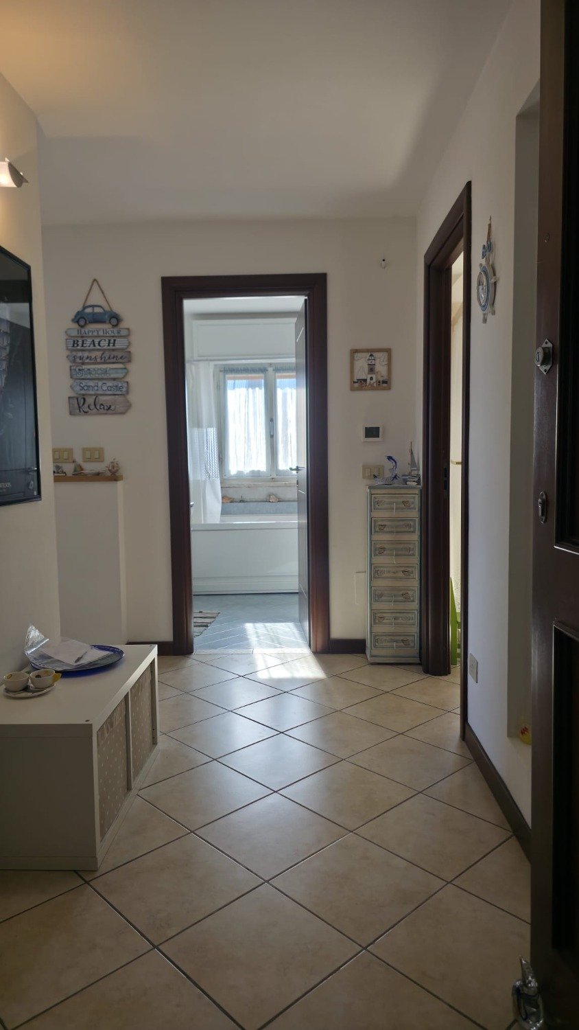 Pomezia – 2 locali € 159.000 T207
