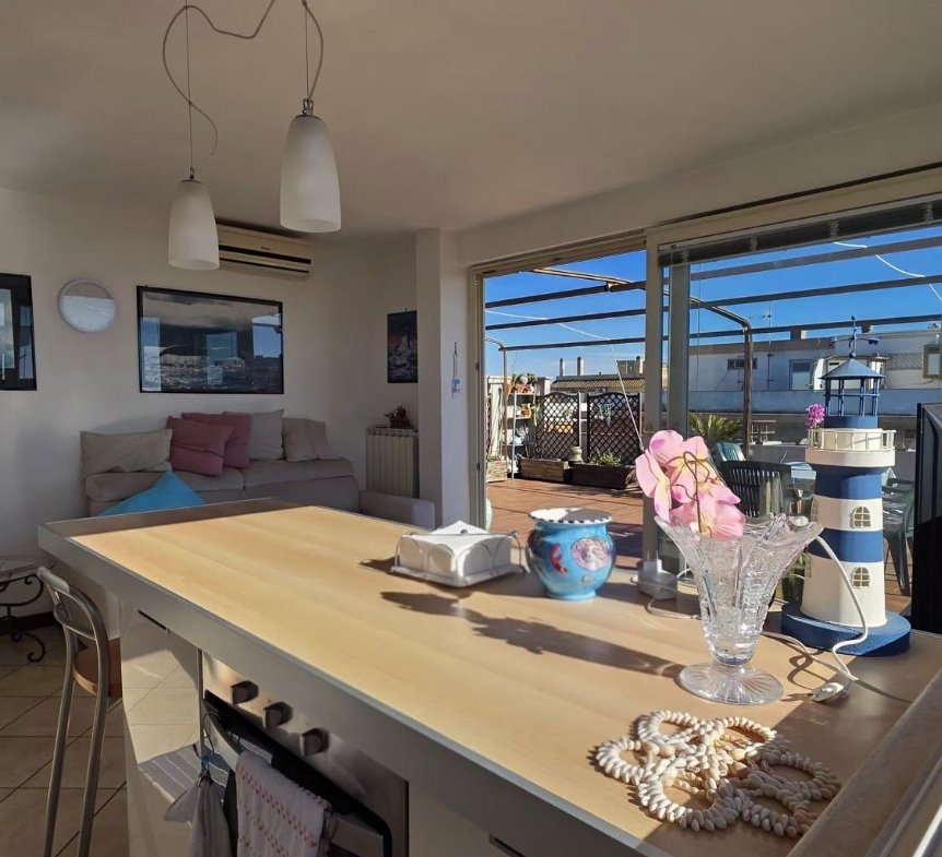 Pomezia – 2 locali € 159.000 T207