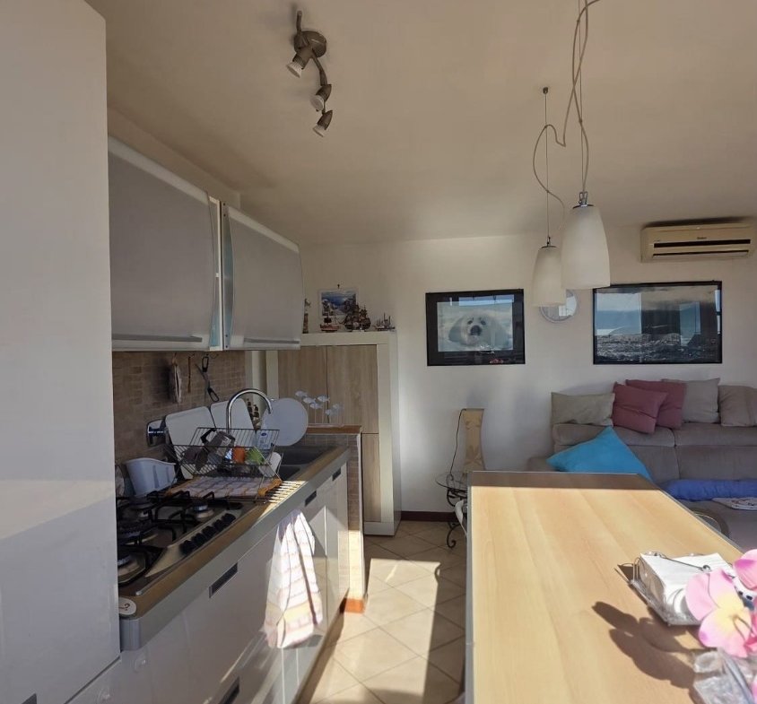 Pomezia – 2 locali € 159.000 T207