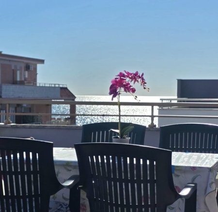 Pomezia – 2 locali € 159.000 T207