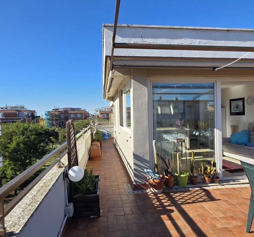 Pomezia – 2 locali € 159.000 T207