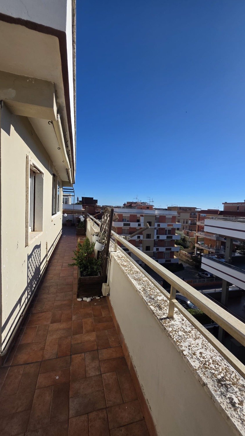Pomezia – 2 locali € 159.000 T207
