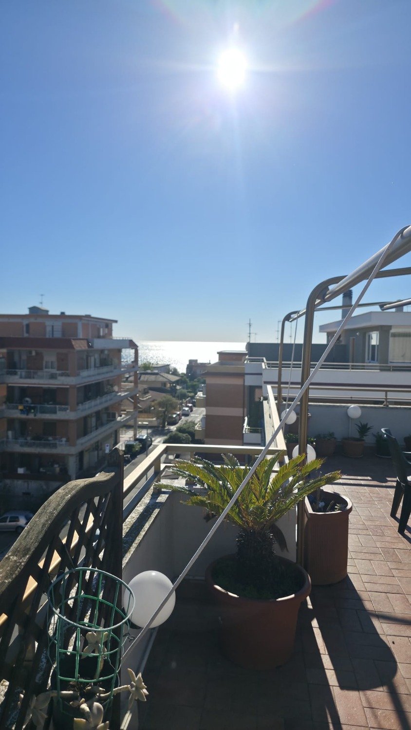 Pomezia – 2 locali € 159.000 T207
