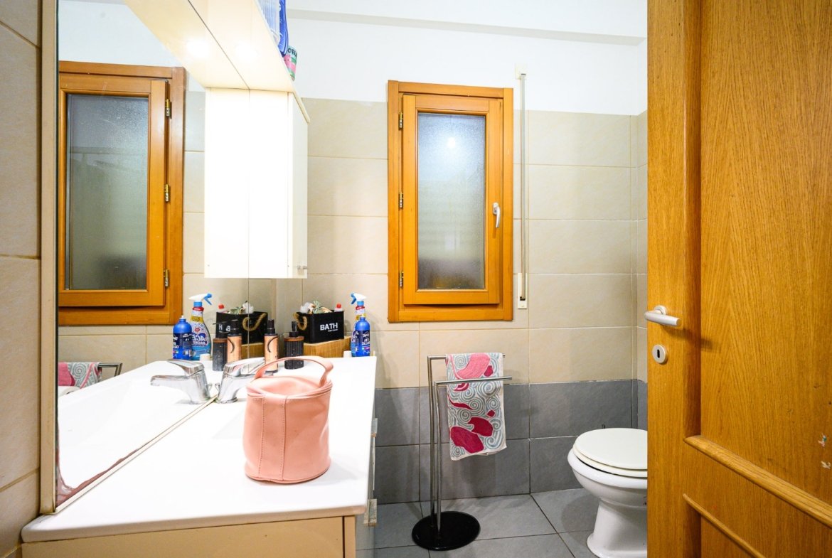FONTE LAURENTINA – Ampio Trilocale con TERRAZZO e BOX