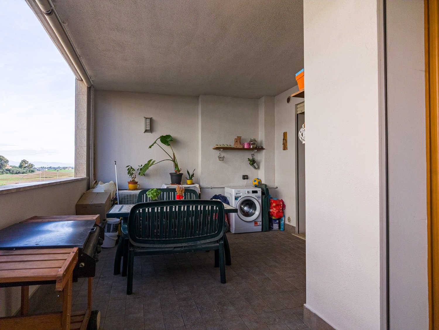 113-3114035-1 FONTE LAURENTINA – Ampio Trilocale con TERRAZZO e BOX