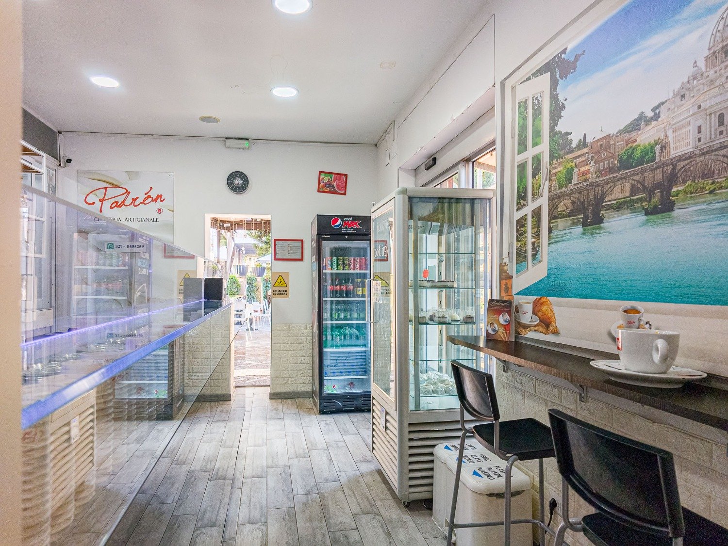 113-3116479-1 GREGORIO VII-GELATERIA con GIARDINO ESCLUSIVO-NO MURA