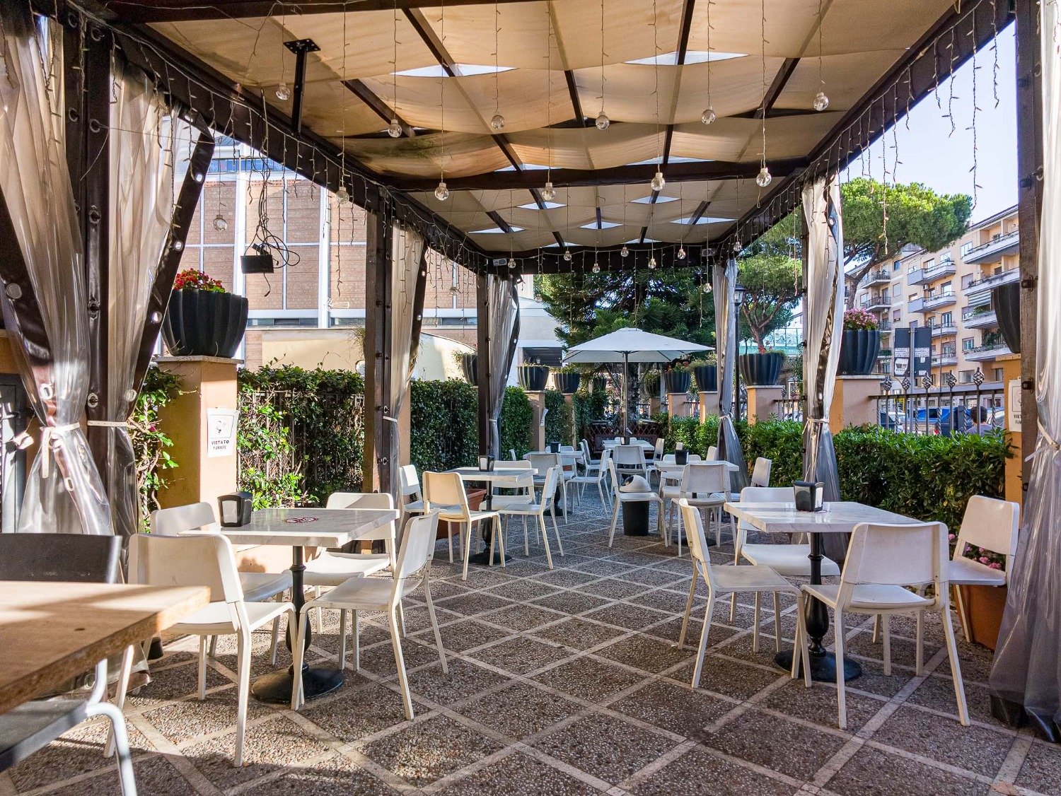 113-3116481-1 GREGORIO VII-GELATERIA con GIARDINO ESCLUSIVO-NO MURA